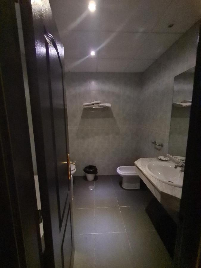 Hotel Lisboa Castrillo de la Guareña Kültér fotó