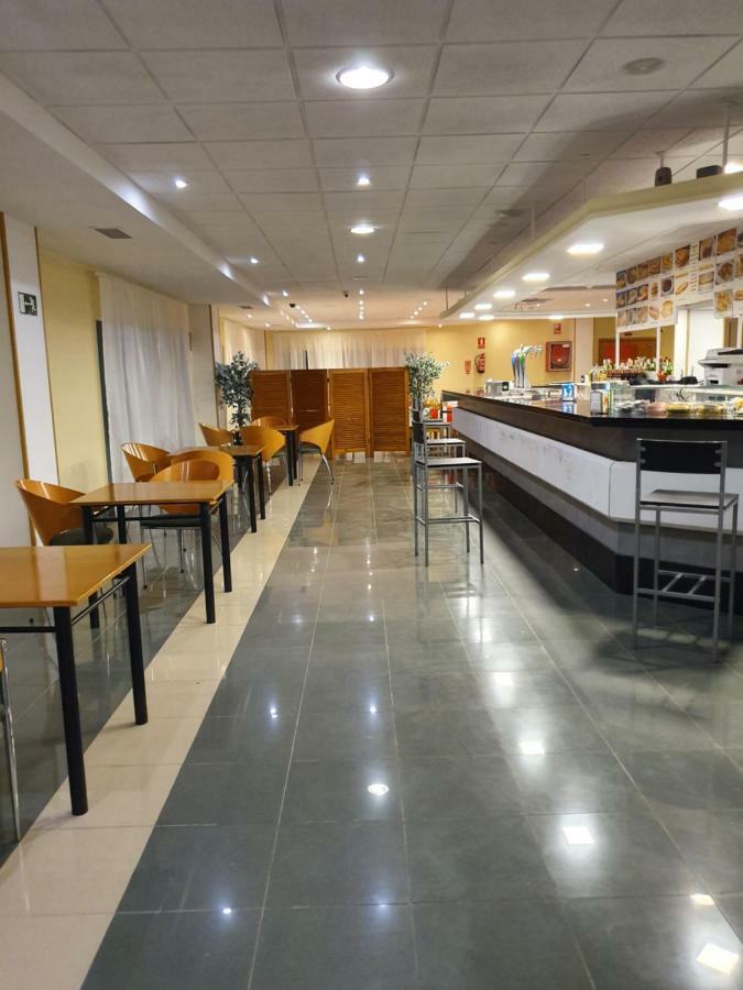 Hotel Lisboa Castrillo de la Guareña Kültér fotó